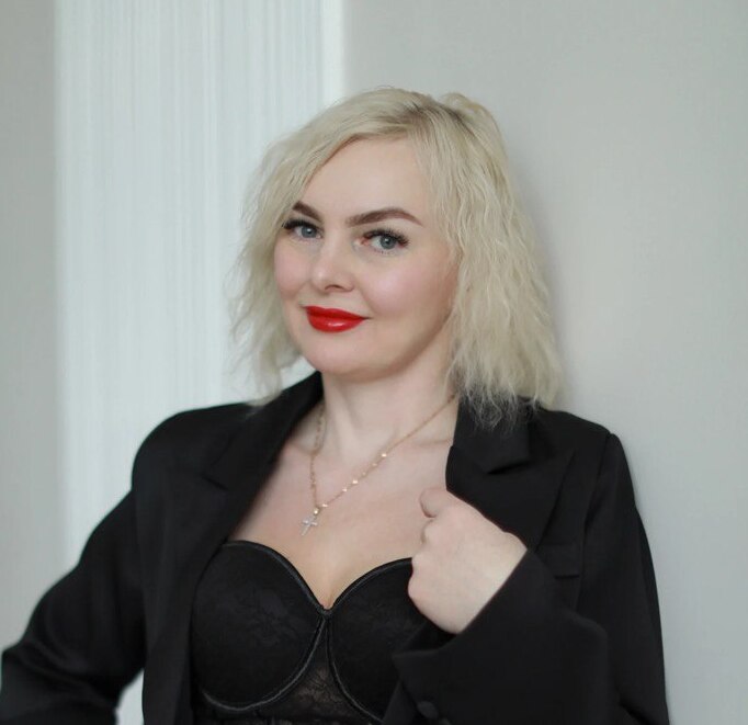 Александра — преподаватель женских секс-курсов в школе Гетеротика в Москве