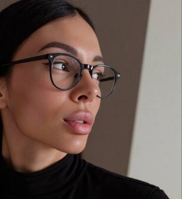 Марина - преподаватель в школе Гетеротика